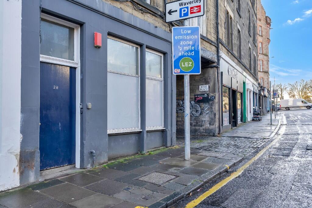 Montrose Terrace, Edinburgh, EH7 - 2