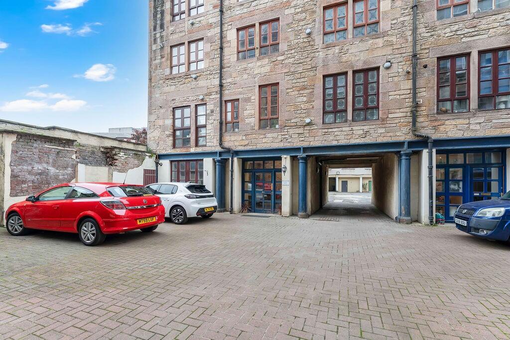 Maritime Street, Edinburgh, EH6 - 8
