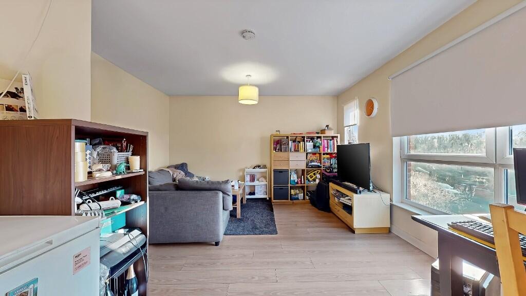 Dalveen Street, Glasgow, G32 - 12