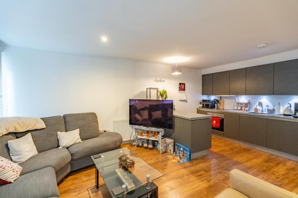 7 Balmoral Terrace, Aberdeen, AB10 - 3