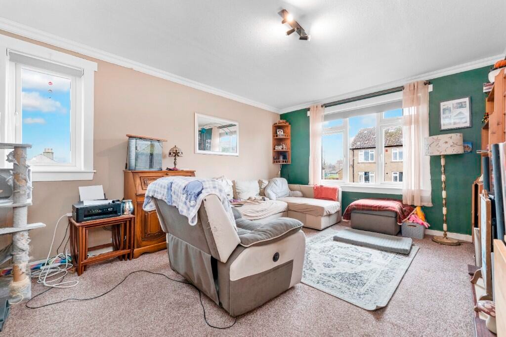 St. Columba Gardens, Dundee, DD3 - 4