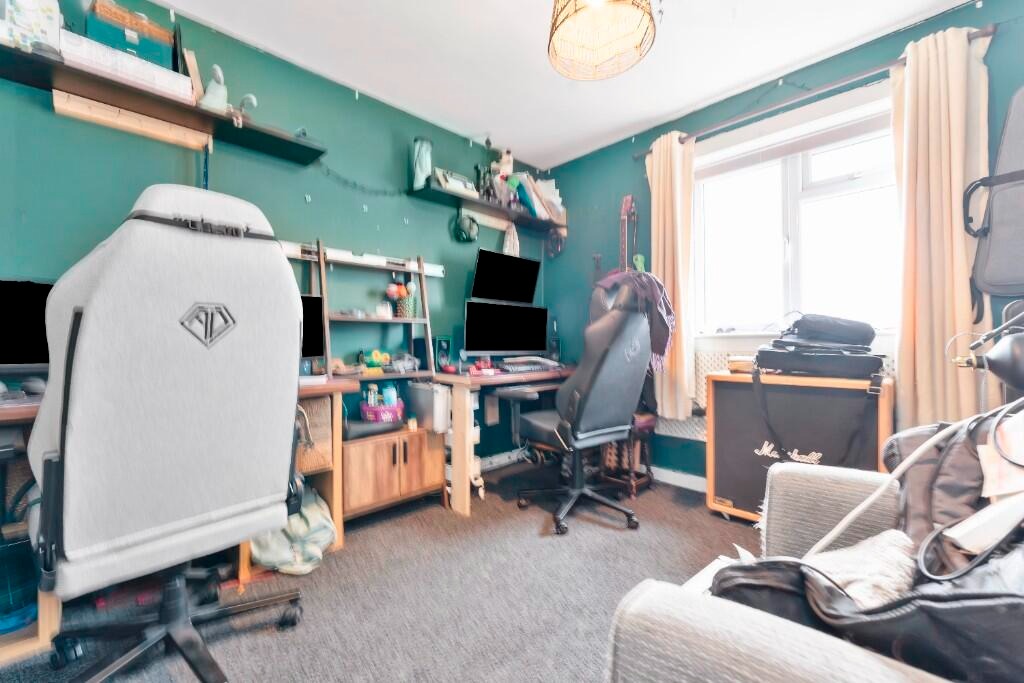 St. Columba Gardens, Dundee, DD3 - 8