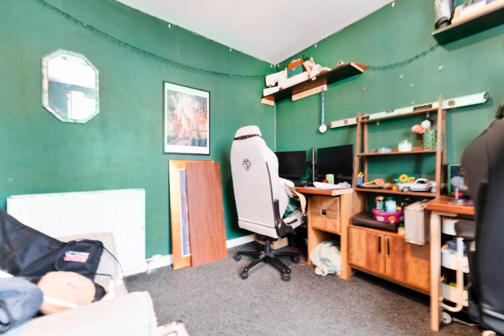 St. Columba Gardens, Dundee, DD3 - 9