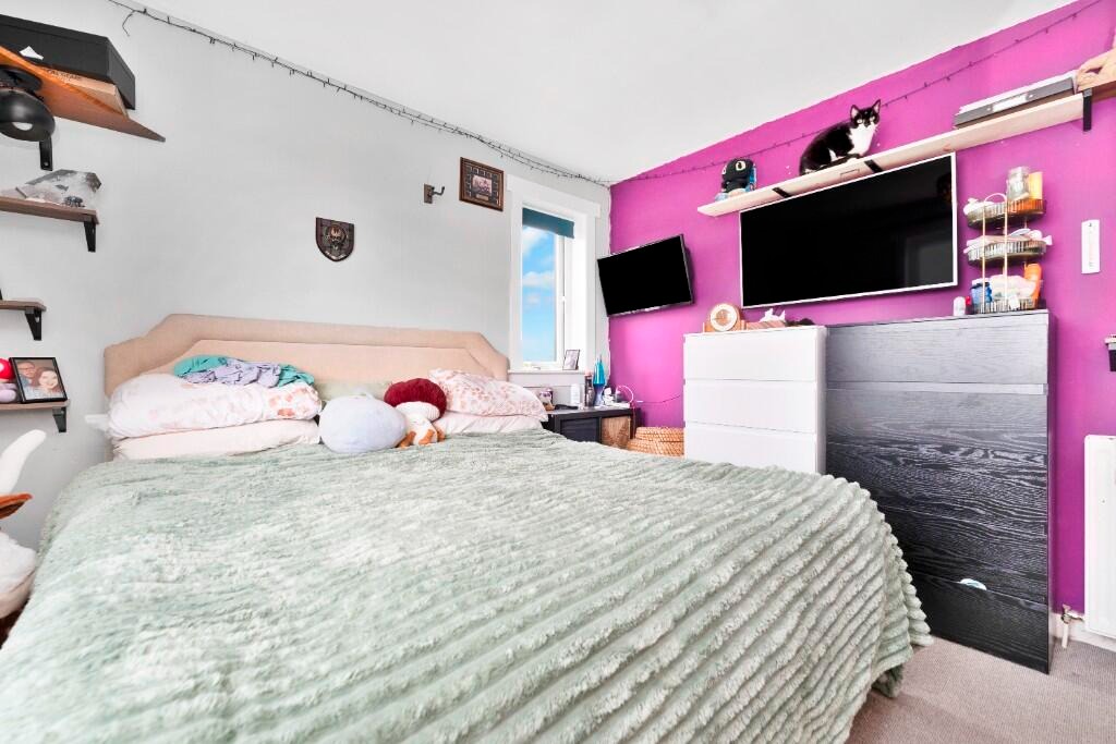 St. Columba Gardens, Dundee, DD3 - 11