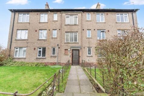 St. Columba Gardens, Dundee, DD3 - 15