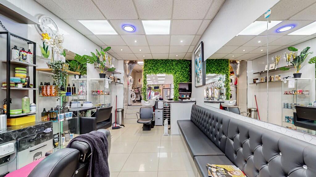 Moss Street, Paisley, PA1 - 4