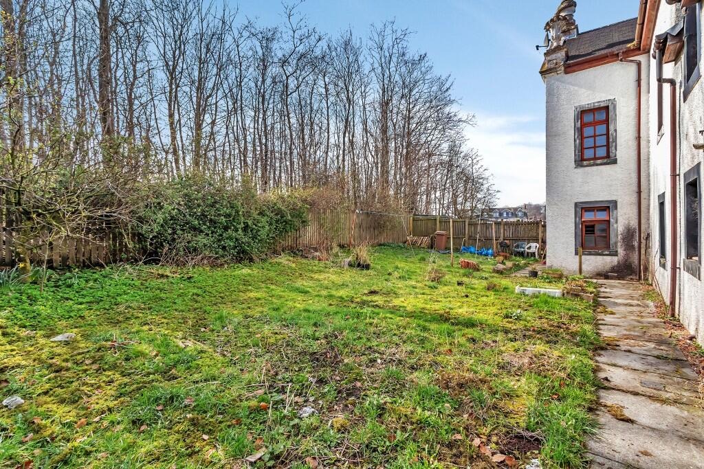 Stewart Place, Nether Catrine, KA5 - 3