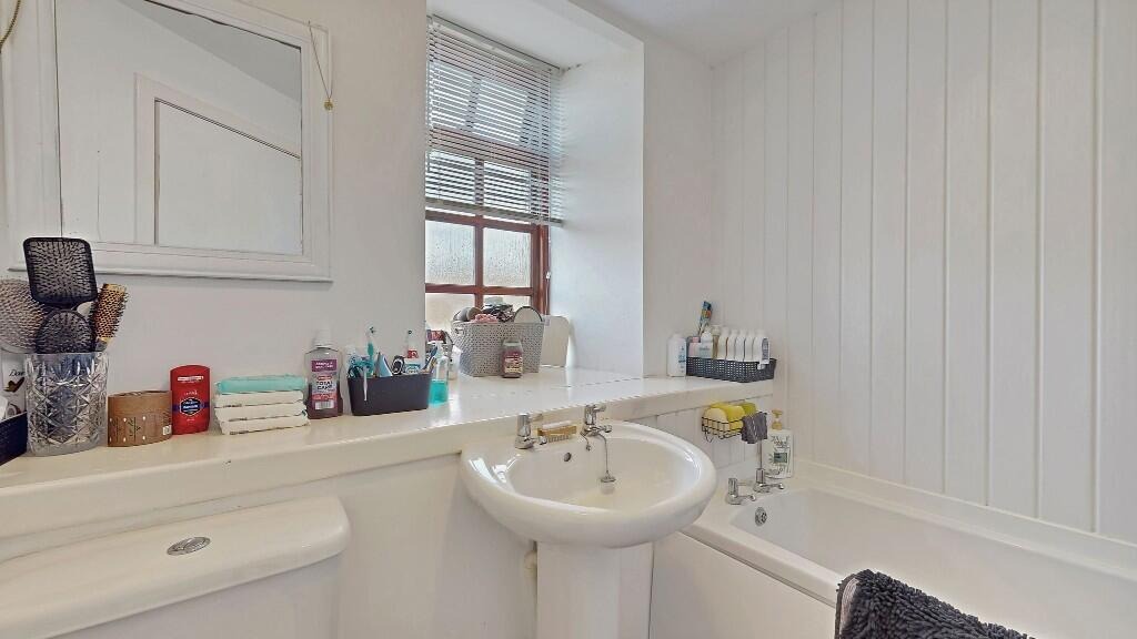 Stewart Place, Nether Catrine, KA5 - 19