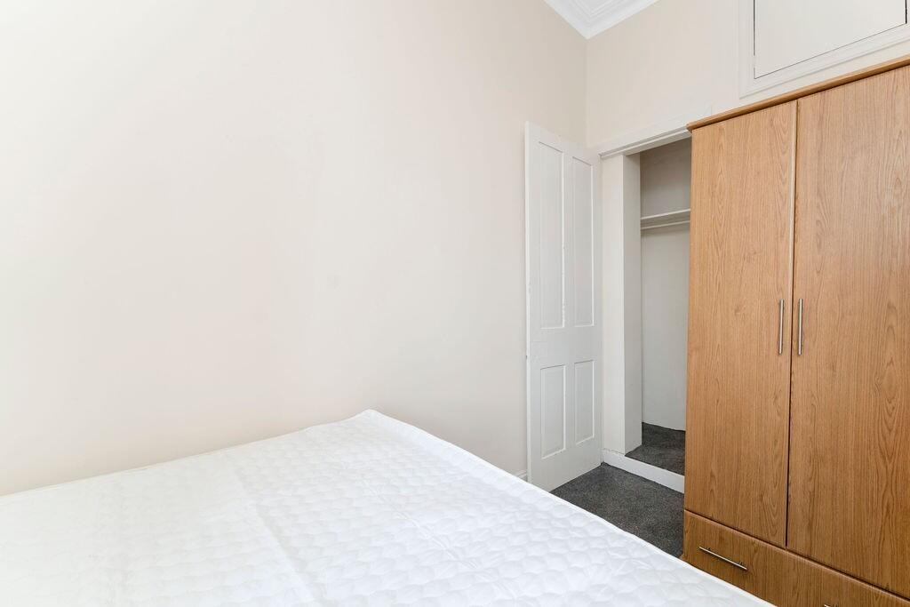 Step Row, Dundee, DD2 - 15