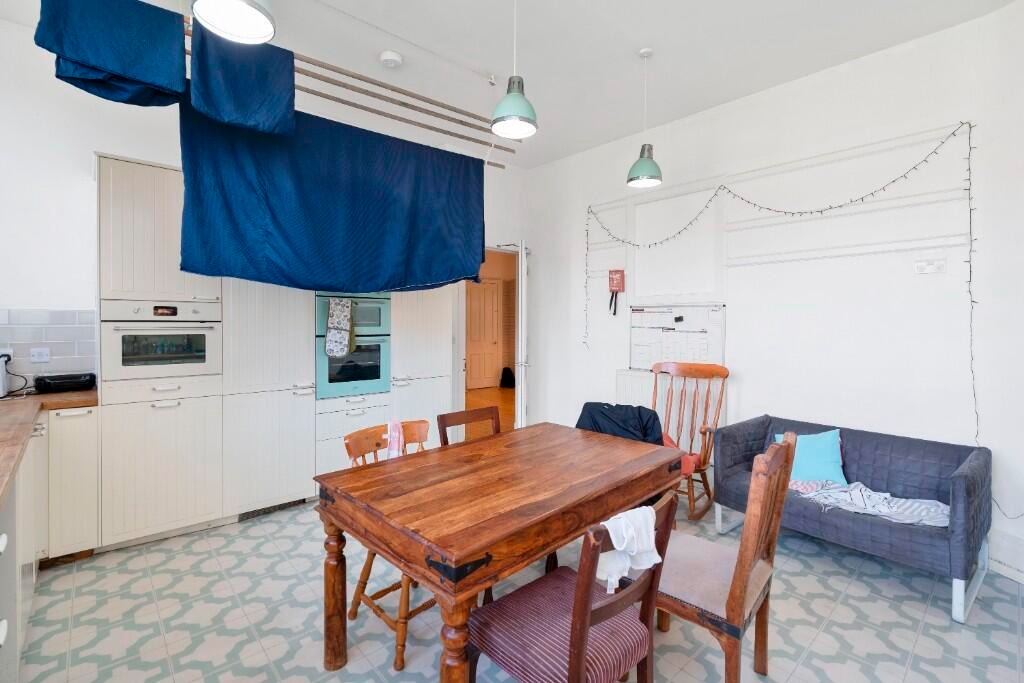 Bernard Terrace, Edinburgh, EH8 - 17