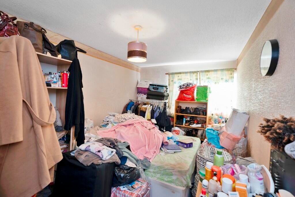 Calder Grove, Edinburgh, EH11 - 12