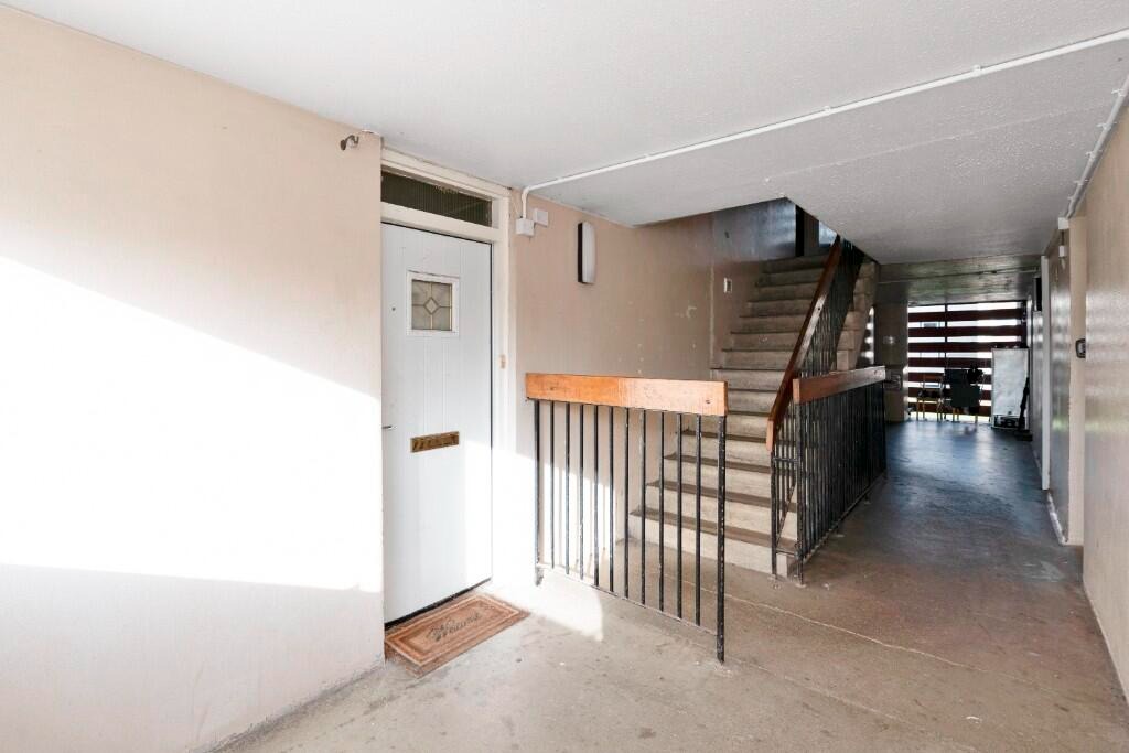 Calder Grove, Edinburgh, EH11 - 14